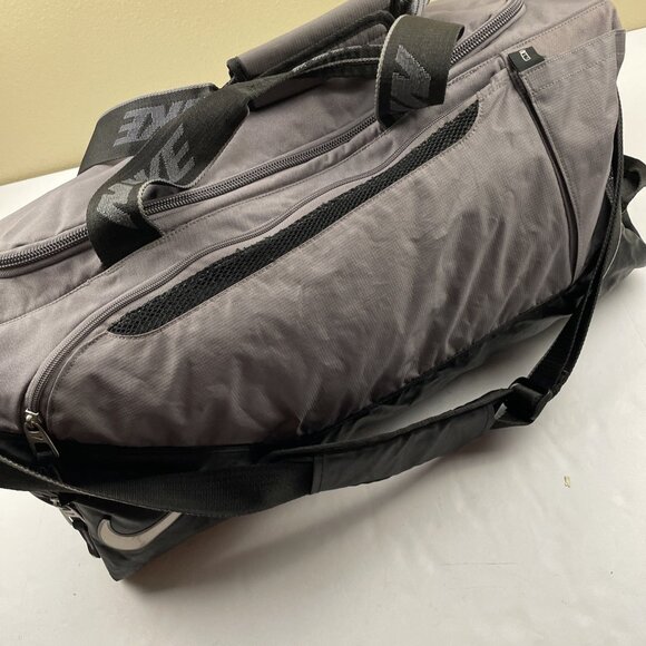 Nike Training Duffle Bag Medium Gym Black Gray Shoulder Strap Zip Shoe Pocket - Picture 7 of 13